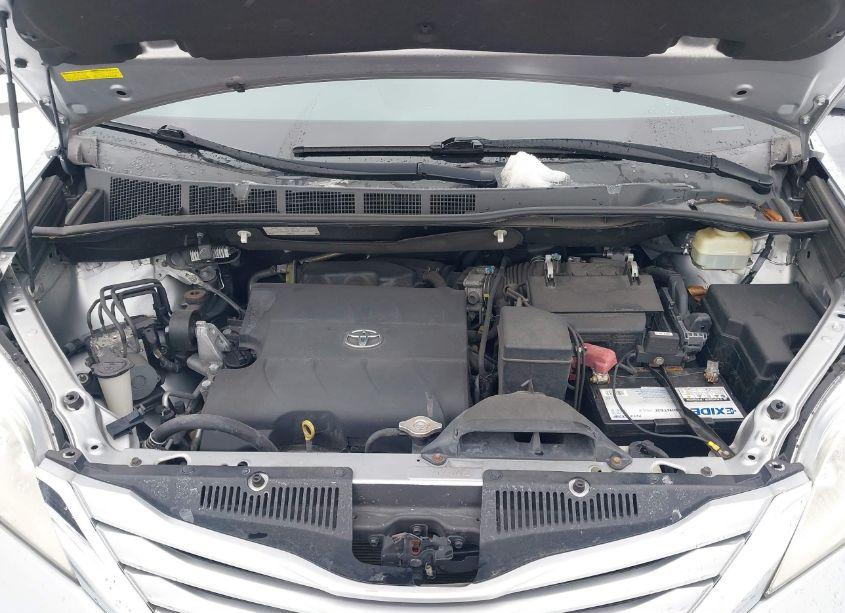 Photo 10 of 2016 Toyota Sienna LE 7 PASSENGER (VIN 5TDKK3DC9GS754403)