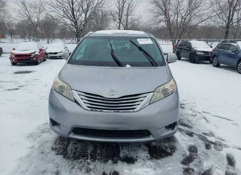 Photo 13 of 2016 Toyota Sienna LE 7 PASSENGER (VIN 5TDKK3DC9GS754403)