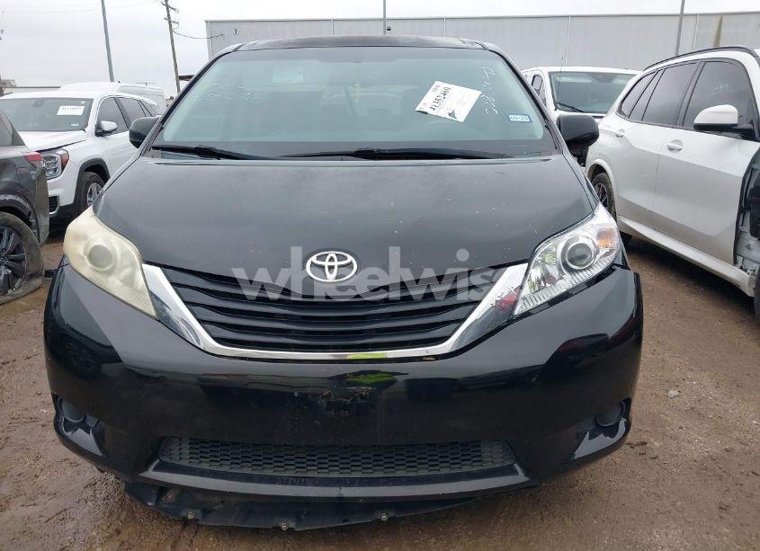 Photo 12 of 2011 Toyota Sienna LE V6 (VIN 5TDKK3DCXBS008714)