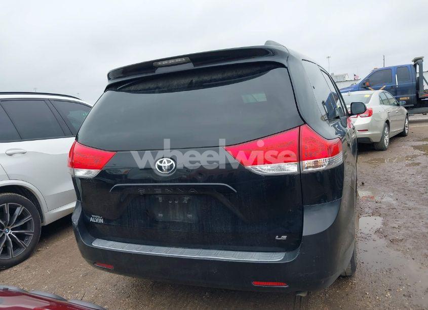 Photo 16 of 2011 Toyota Sienna LE V6 (VIN 5TDKK3DCXBS008714)
