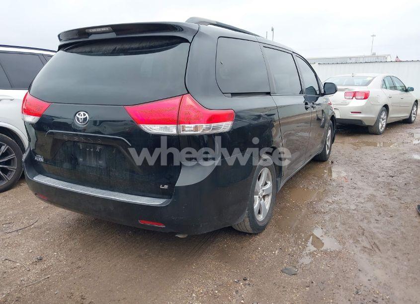 Photo 4 of 2011 Toyota Sienna LE V6 (VIN 5TDKK3DCXBS008714)