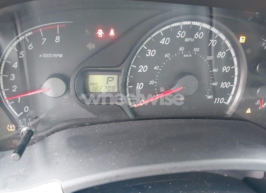 Photo 7 of 2011 Toyota Sienna LE V6 (VIN 5TDKK3DCXBS008714)