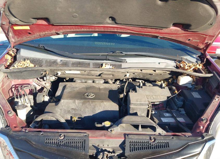 Photo 10 of 2011 Toyota Sienna LE V6 (VIN 5TDKK3DCXBS023407)