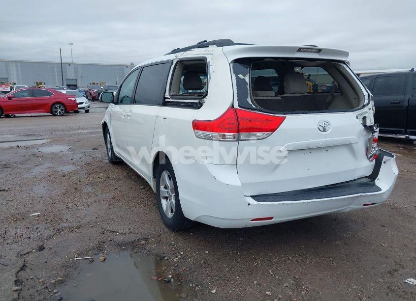 Photo 3 of 2011 Toyota Sienna LE V6 (VIN 5TDKK3DCXBS055354)