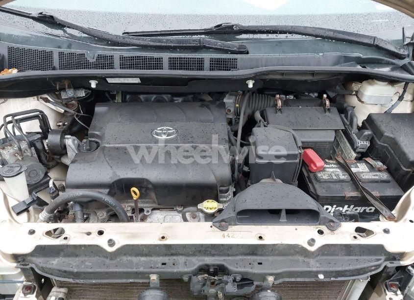 Photo 10 of 2011 Toyota Sienna LE V6 (VIN 5TDKK3DCXBS096325)