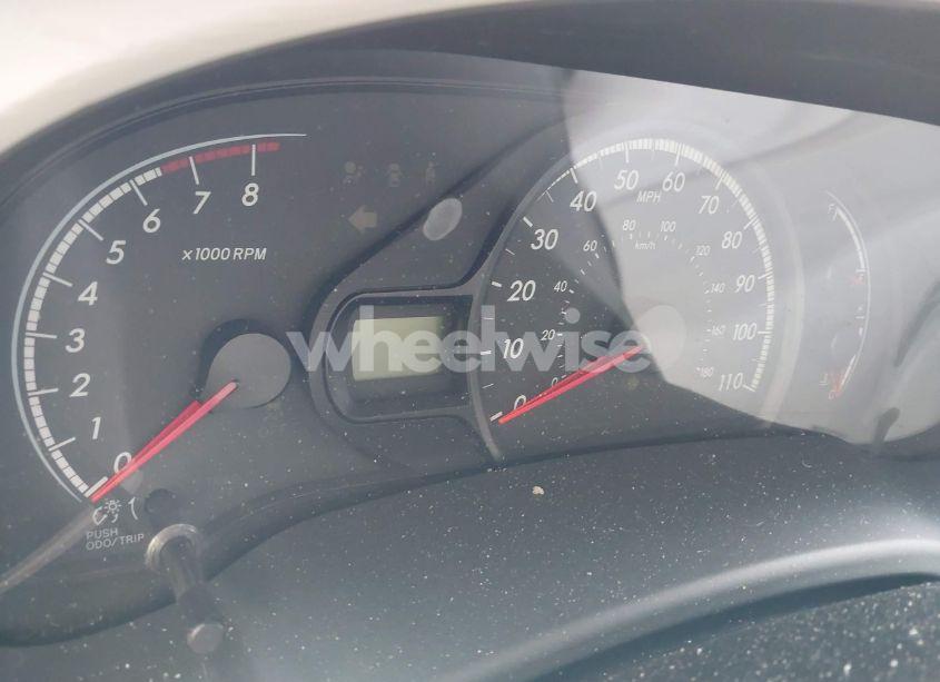 Photo 16 of 2011 Toyota Sienna LE V6 (VIN 5TDKK3DCXBS113236)