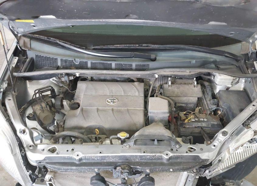 Photo 10 of 2011 Toyota Sienna LE V6 (VIN 5TDKK3DCXBS137407)