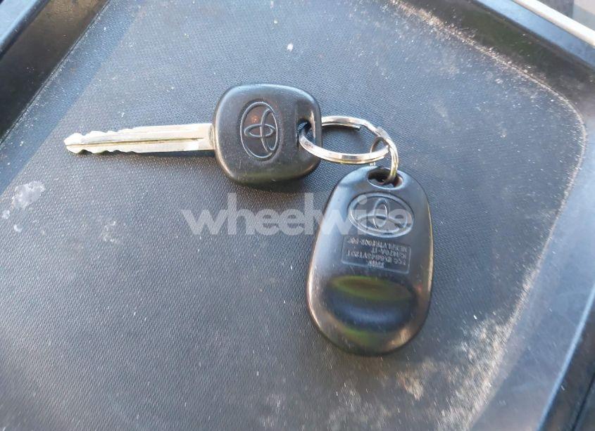 Photo 11 of 2011 Toyota Sienna LE V6 (VIN 5TDKK3DCXBS150481)