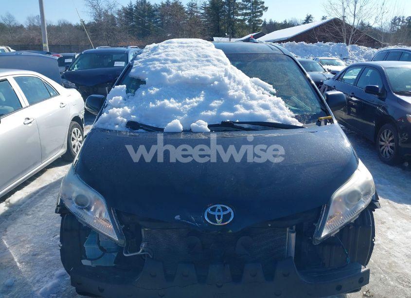 Photo 12 of 2011 Toyota Sienna LE V6 (VIN 5TDKK3DCXBS166180)