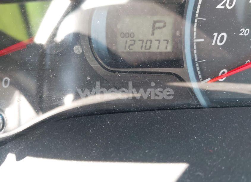 Photo 15 of 2011 Toyota Sienna LE V6 (VIN 5TDKK3DCXBS166180)