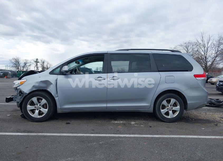 Photo 14 of 2012 Toyota Sienna LE V6 8 PASSENGER (VIN 5TDKK3DCXCS187273)