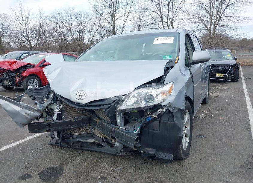 Photo 6 of 2012 Toyota Sienna LE V6 8 PASSENGER (VIN 5TDKK3DCXCS187273)