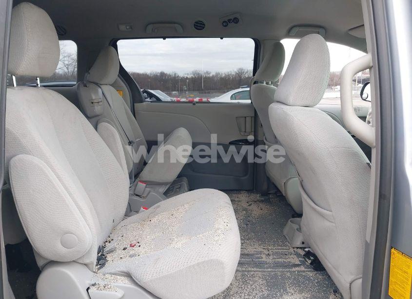 Photo 8 of 2012 Toyota Sienna LE V6 8 PASSENGER (VIN 5TDKK3DCXCS187273)