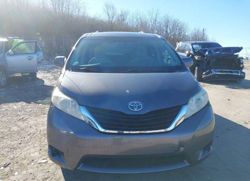 Photo 12 of 2012 Toyota Sienna LE V6 8 PASSENGER (VIN 5TDKK3DCXCS199391)