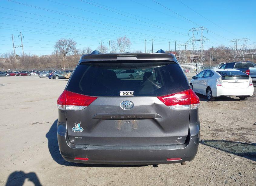 Photo 16 of 2012 Toyota Sienna LE V6 8 PASSENGER (VIN 5TDKK3DCXCS199391)