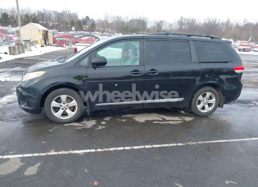 Photo 14 of 2012 Toyota Sienna LE V6 8 PASSENGER (VIN 5TDKK3DCXCS210695)