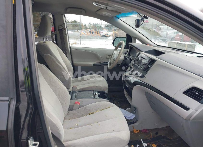 Photo 5 of 2012 Toyota Sienna LE V6 8 PASSENGER (VIN 5TDKK3DCXCS210695)