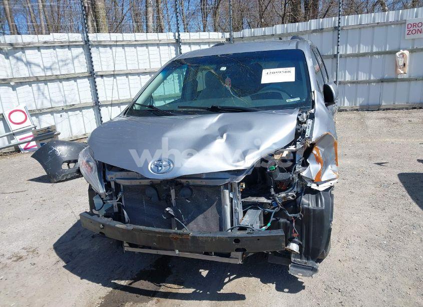 Photo 12 of 2012 Toyota Sienna LE V6 8 PASSENGER (VIN 5TDKK3DCXCS239372)