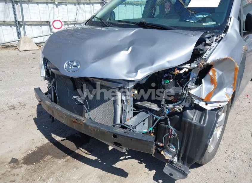 Photo 6 of 2012 Toyota Sienna LE V6 8 PASSENGER (VIN 5TDKK3DCXCS239372)