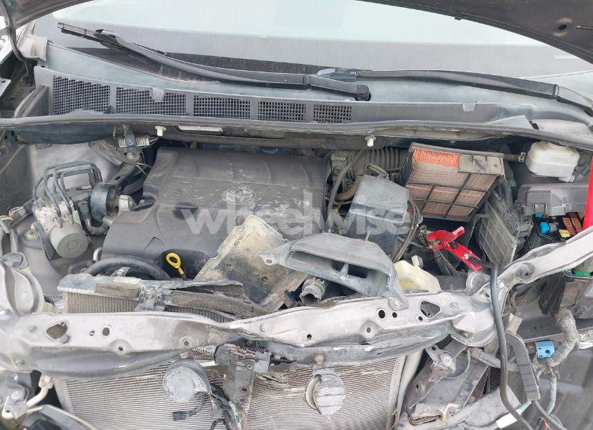 Photo 10 of 2012 Toyota Sienna LE V6 8 PASSENGER (VIN 5TDKK3DCXCS240148)