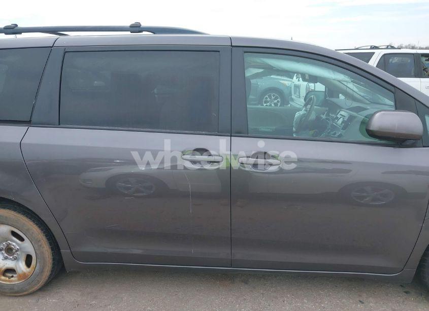 Photo 13 of 2012 Toyota Sienna LE V6 8 PASSENGER (VIN 5TDKK3DCXCS240148)