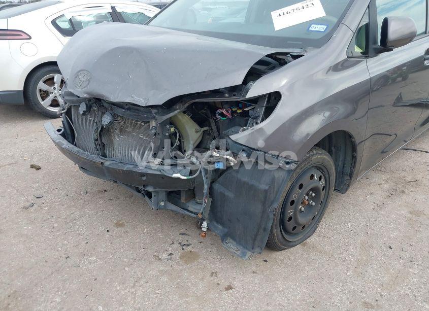 Photo 17 of 2012 Toyota Sienna LE V6 8 PASSENGER (VIN 5TDKK3DCXCS240148)