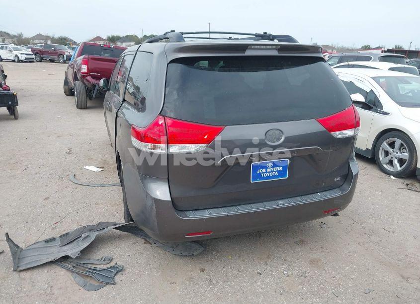Photo 3 of 2012 Toyota Sienna LE V6 8 PASSENGER (VIN 5TDKK3DCXCS240148)
