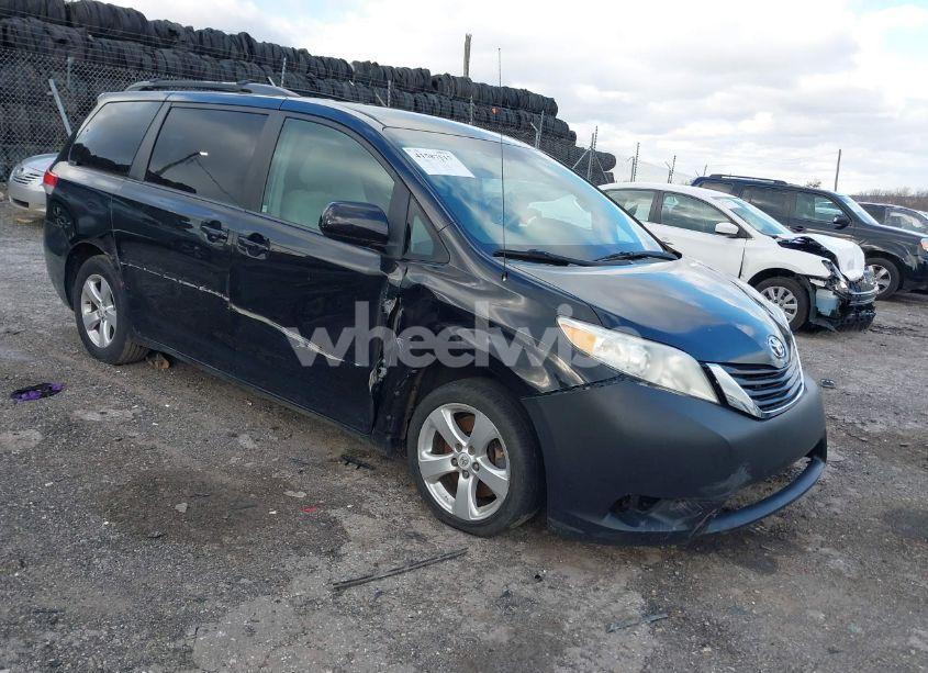 2012 Toyota Sienna LE V6 8 PASSENGER (VIN 5TDKK3DCXCS259010) main photo