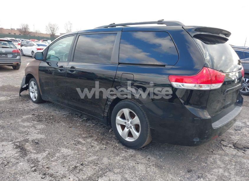 Photo 3 of 2012 Toyota Sienna LE V6 8 PASSENGER (VIN 5TDKK3DCXCS259010)