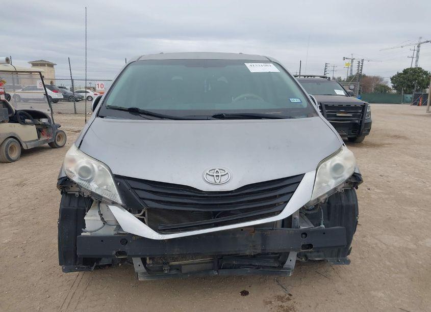 Photo 13 of 2012 Toyota Sienna LE V6 8 PASSENGER (VIN 5TDKK3DCXCS266359)