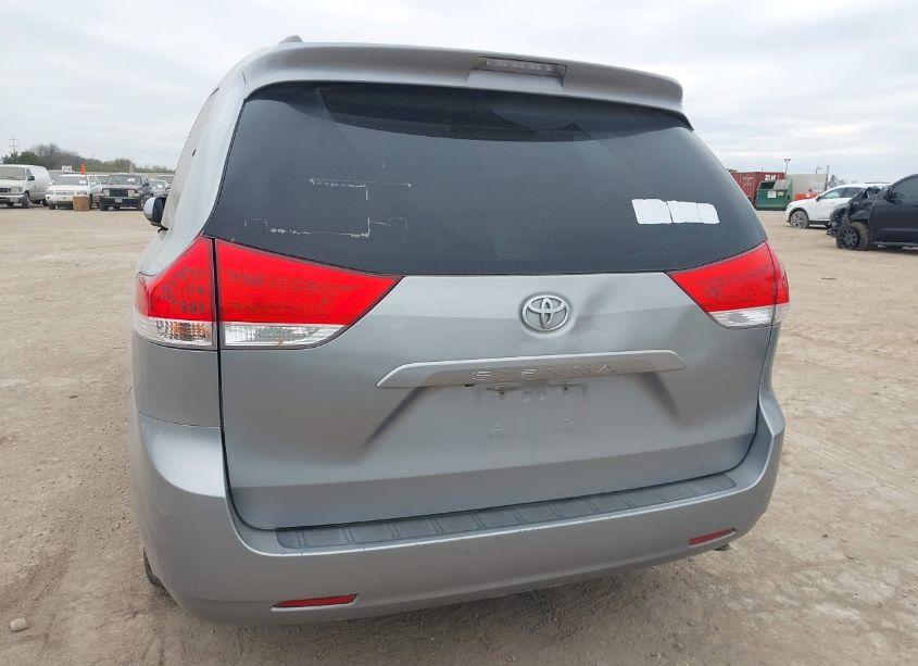 Photo 17 of 2012 Toyota Sienna LE V6 8 PASSENGER (VIN 5TDKK3DCXCS266359)