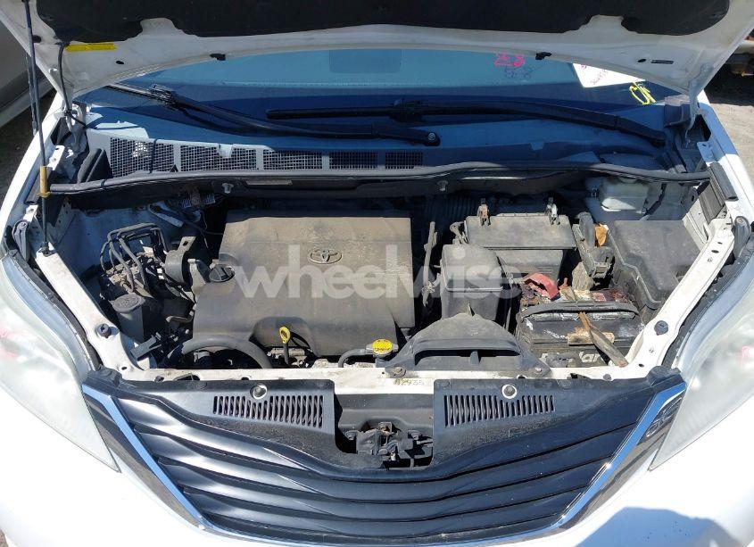 Photo 10 of 2013 Toyota Sienna LE V6 8 PASSENGER (VIN 5TDKK3DCXDS280392)