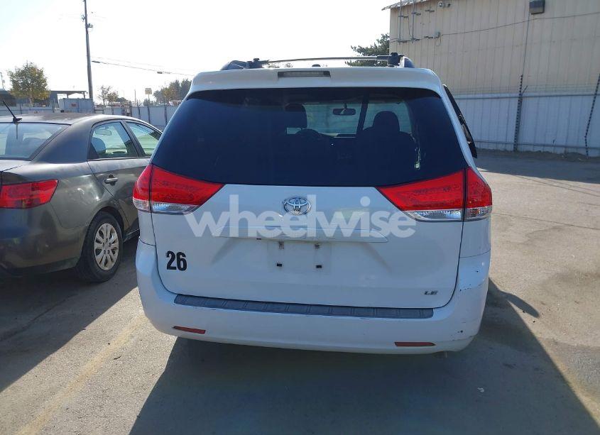 Photo 16 of 2013 Toyota Sienna LE V6 8 PASSENGER (VIN 5TDKK3DCXDS299086)