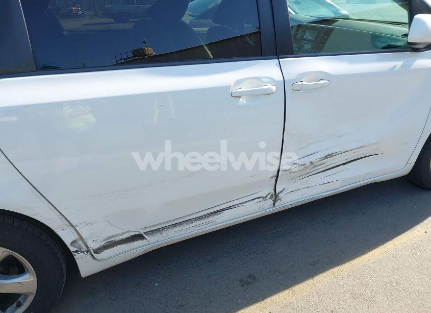 Photo 19 of 2013 Toyota Sienna LE V6 8 PASSENGER (VIN 5TDKK3DCXDS299086)