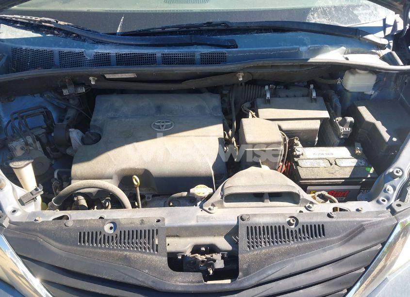 Photo 10 of 2013 Toyota Sienna LE V6 8 PASSENGER (VIN 5TDKK3DCXDS350005)