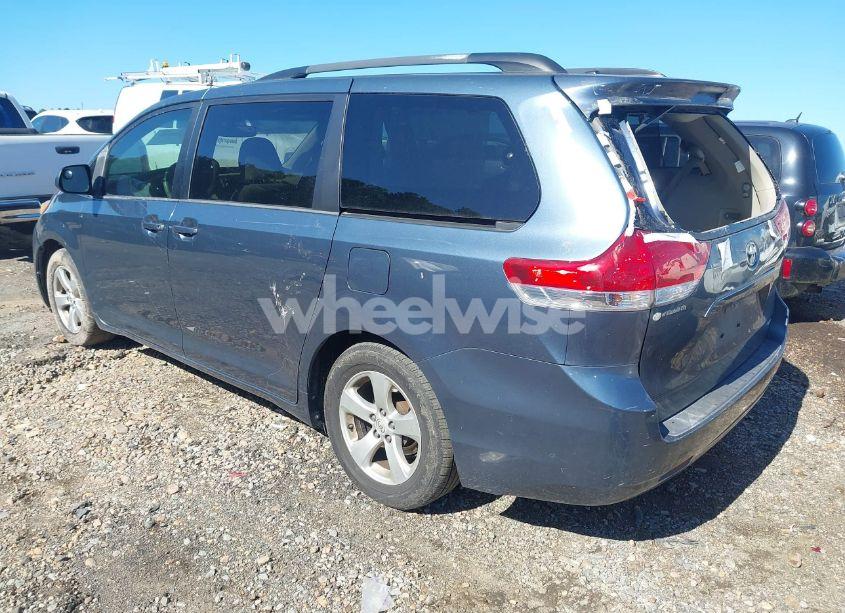 Photo 3 of 2013 Toyota Sienna LE V6 8 PASSENGER (VIN 5TDKK3DCXDS350005)