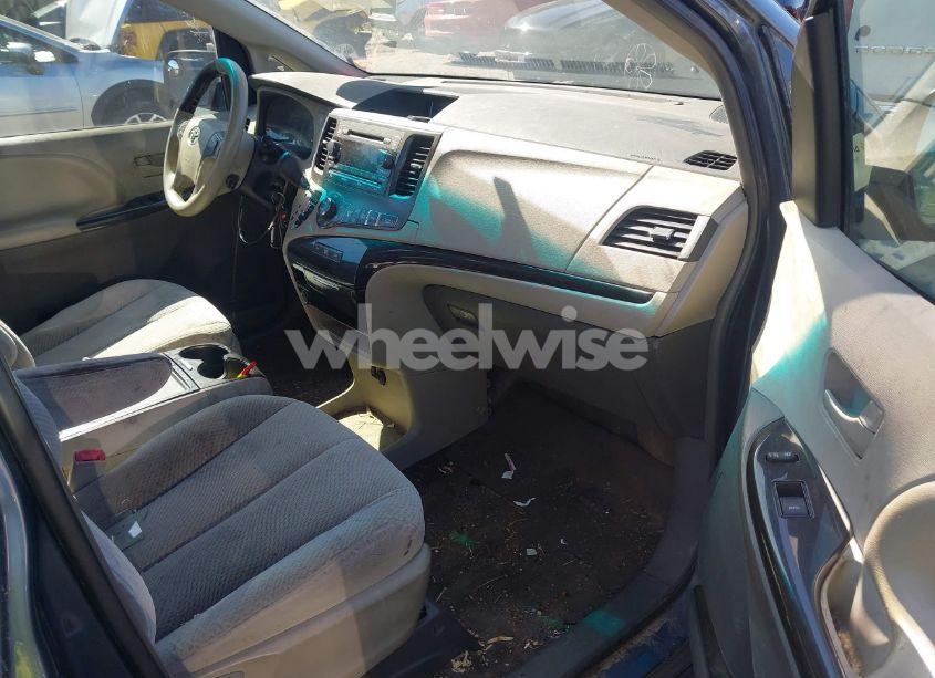 Photo 5 of 2013 Toyota Sienna LE V6 8 PASSENGER (VIN 5TDKK3DCXDS350005)