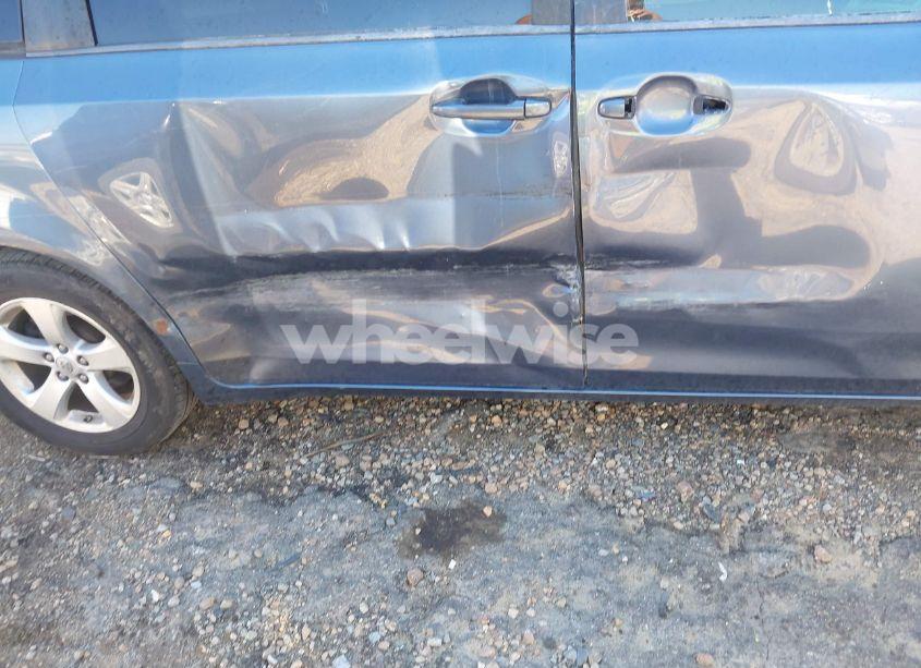 Photo 6 of 2013 Toyota Sienna LE V6 8 PASSENGER (VIN 5TDKK3DCXDS350005)