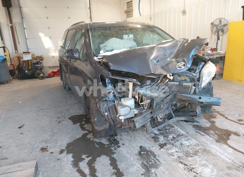 2013 Toyota Sienna LE V6 8 PASSENGER (VIN 5TDKK3DCXDS364969) main photo