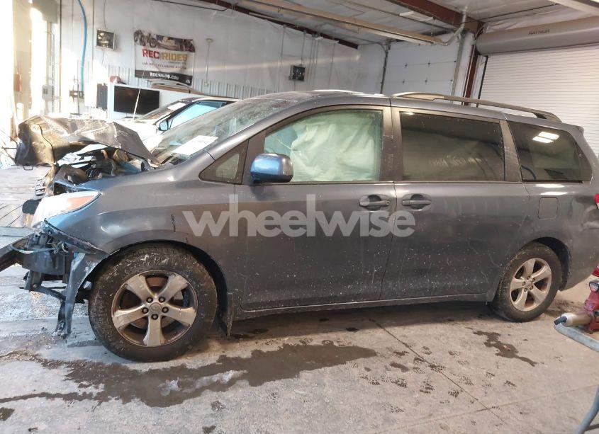 Photo 14 of 2013 Toyota Sienna LE V6 8 PASSENGER (VIN 5TDKK3DCXDS364969)