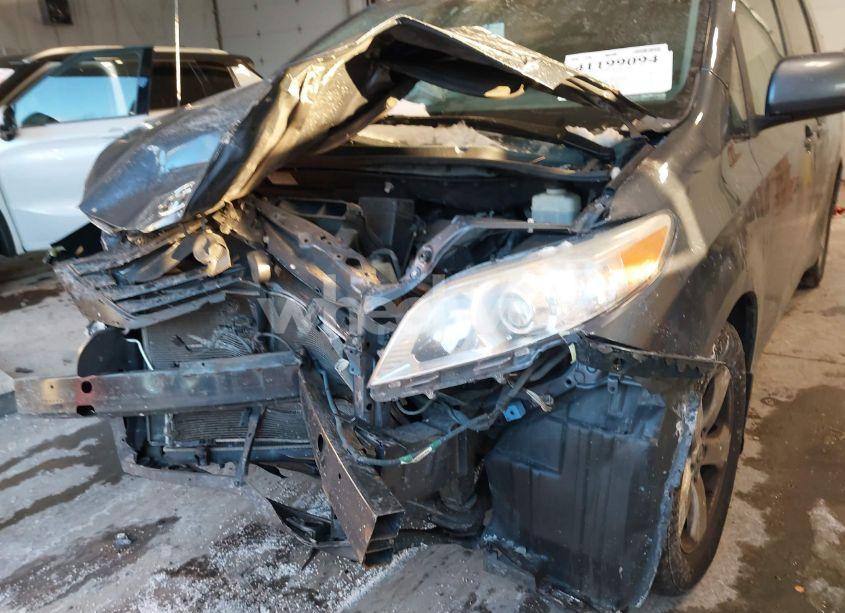 Photo 6 of 2013 Toyota Sienna LE V6 8 PASSENGER (VIN 5TDKK3DCXDS364969)