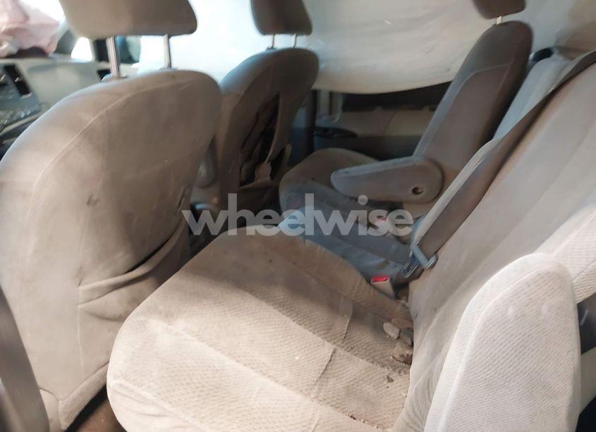 Photo 8 of 2013 Toyota Sienna LE V6 8 PASSENGER (VIN 5TDKK3DCXDS364969)