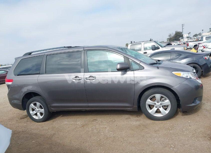 Photo 13 of 2013 Toyota Sienna LE V6 8 PASSENGER (VIN 5TDKK3DCXDS387152)