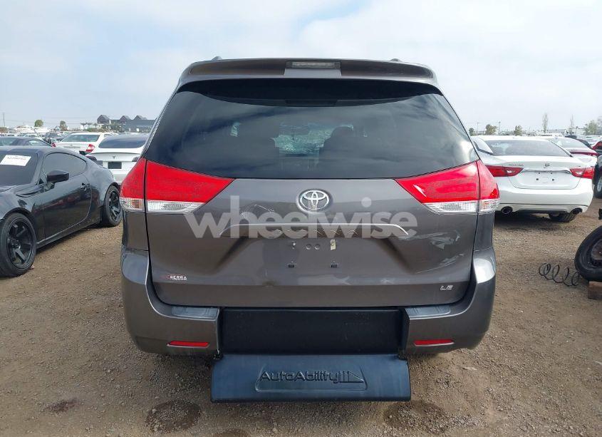 Photo 16 of 2013 Toyota Sienna LE V6 8 PASSENGER (VIN 5TDKK3DCXDS387152)