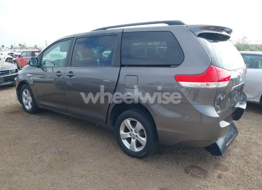 Photo 3 of 2013 Toyota Sienna LE V6 8 PASSENGER (VIN 5TDKK3DCXDS387152)