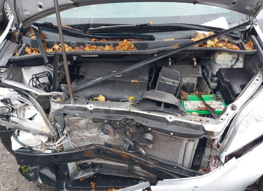 Photo 10 of 2014 Toyota Sienna LE V6 8 PASSENGER (VIN 5TDKK3DCXES422936)
