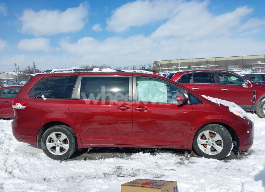 Photo 13 of 2014 Toyota Sienna LE V6 8 PASSENGER (VIN 5TDKK3DCXES450364)