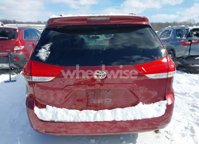 Photo 16 of 2014 Toyota Sienna LE V6 8 PASSENGER (VIN 5TDKK3DCXES450364)