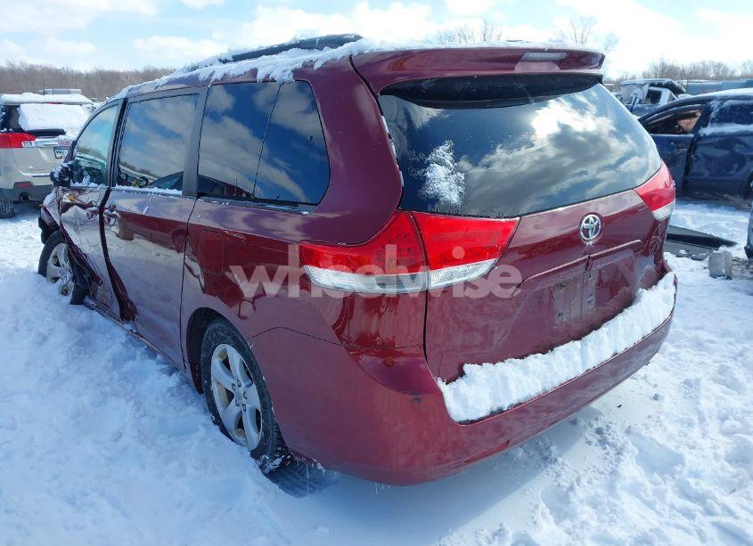 Photo 3 of 2014 Toyota Sienna LE V6 8 PASSENGER (VIN 5TDKK3DCXES450364)