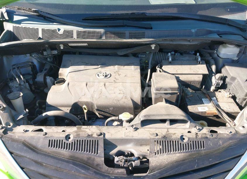 Photo 10 of 2014 Toyota Sienna LE V6 8 PASSENGER (VIN 5TDKK3DCXES475099)